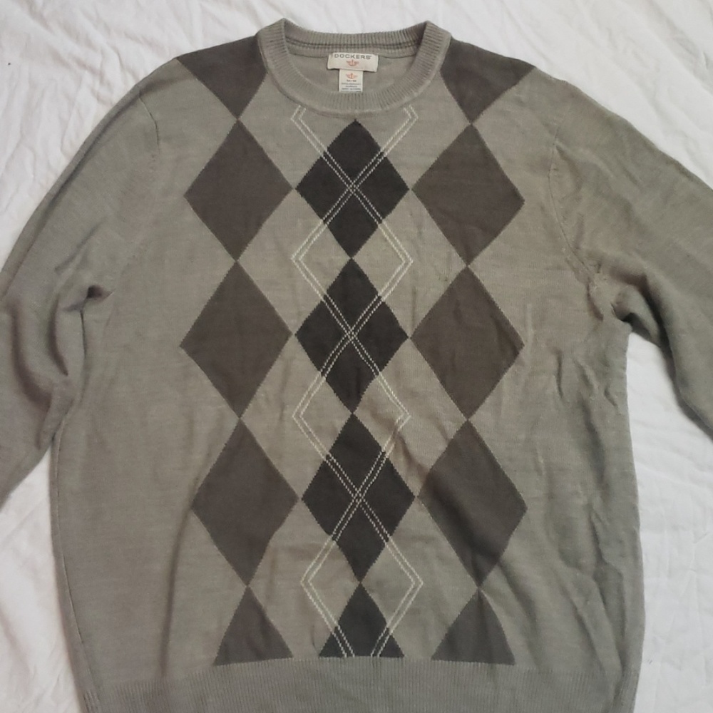 Dockers sweater